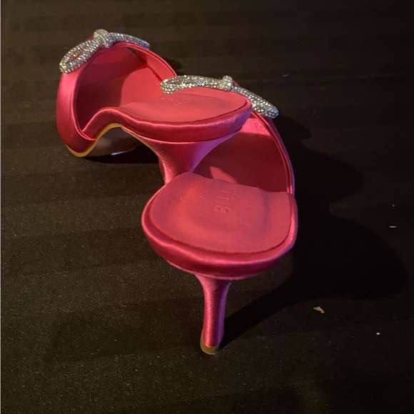 Hot Pink Open toed glamorous sandals - Picture 3 of 6